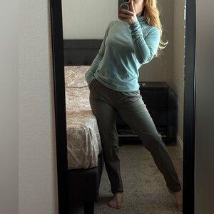 Nike Dri Fit Womens Fitted Running Long Sleeve Stretch Sweatshirt Size XS